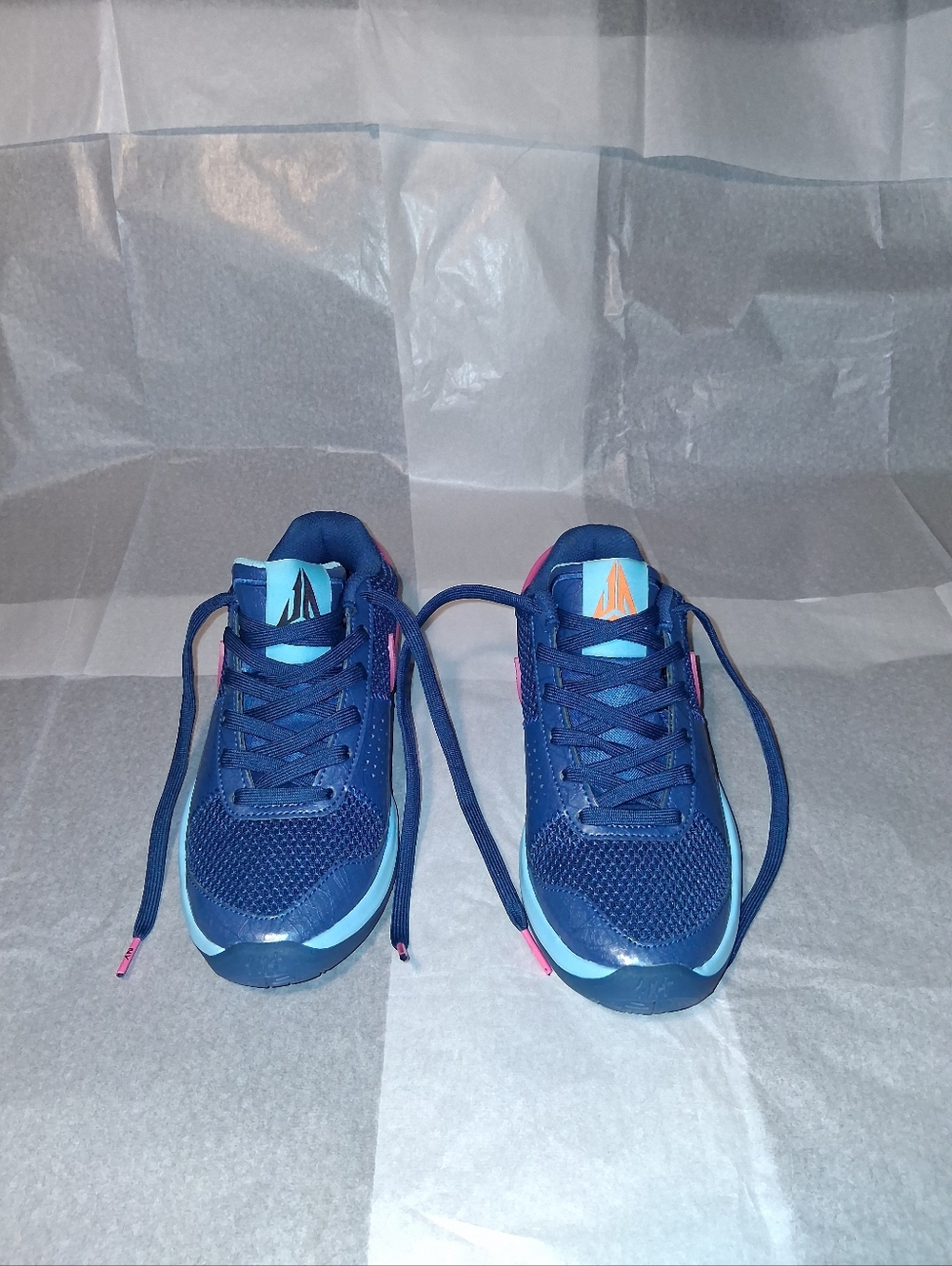 Nike Sneakers, Brand New, Women size 6 = 4.5Y - Picture 2 of 9